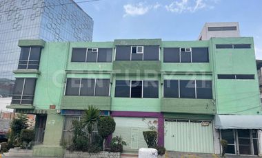 EDIFICIO CON DEPARTAMENTOS, OFICINAS Y LOCAL COMERCIAL A 1 CUADRA DE AV. JUÁREZ