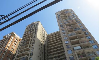 Departamento en Arriendo en Bellavsita 165 Depto 1307