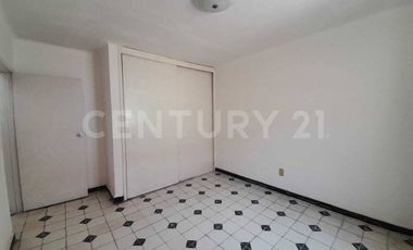 CASA EN VENTA, A PIE DE CALLE, GABRIEL PASTOR