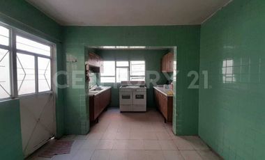 CASA EN VENTA, A PIE DE CALLE, GABRIEL PASTOR