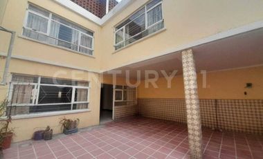 CASA EN VENTA, A PIE DE CALLE, GABRIEL PASTOR