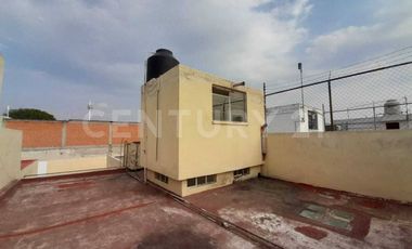 CASA EN VENTA, A PIE DE CALLE, GABRIEL PASTOR
