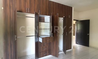 Edificio comercial en venta -5 locales y 1 departamento sobre Av. Leonardo Bravo