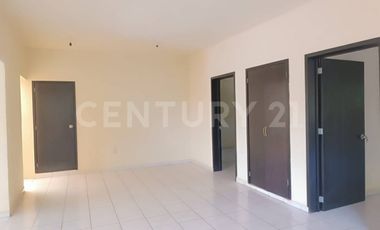 Edificio comercial en venta -5 locales y 1 departamento sobre Av. Leonardo Bravo
