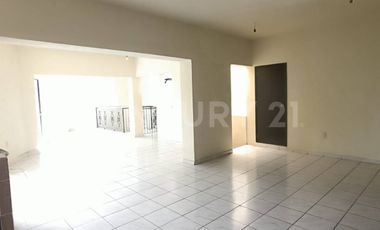 Edificio comercial en venta -5 locales y 1 departamento sobre Av. Leonardo Bravo
