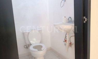 Edificio comercial en venta -5 locales y 1 departamento sobre Av. Leonardo Bravo