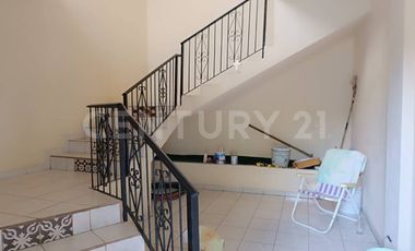 Edificio comercial en venta -5 locales y 1 departamento sobre Av. Leonardo Bravo