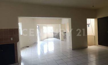 Edificio comercial en venta -5 locales y 1 departamento sobre Av. Leonardo Bravo