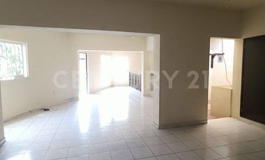 Edificio comercial en venta -5 locales y 1 departamento sobre Av. Leonardo Bravo