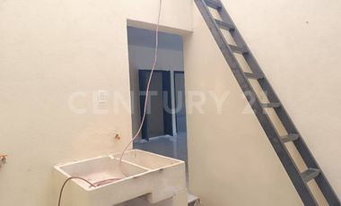 Edificio comercial en venta -5 locales y 1 departamento sobre Av. Leonardo Bravo