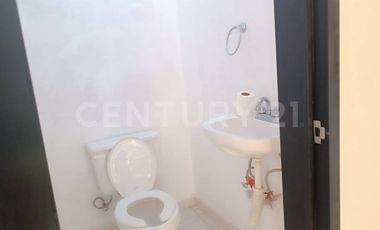 Edificio comercial en venta -5 locales y 1 departamento sobre Av. Leonardo Bravo