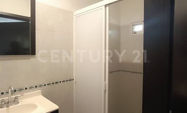 Edificio comercial en venta -5 locales y 1 departamento sobre Av. Leonardo Bravo