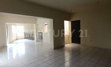 Edificio comercial en venta -5 locales y 1 departamento sobre Av. Leonardo Bravo