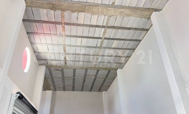 Local comercial en venta 27.31 m2 , Zona San Manuel, ISSSTEP, Villa Carmel