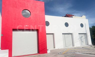 Local comercial en venta 27.31 m2 , Zona San Manuel, ISSSTEP, Villa Carmel