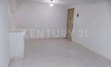 Departamento en venta en San Miguel Zapotitlán, Tlahuac, CDMX