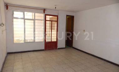 Casa en venta en Moctezuma 2a Sección, Venustiano Carranza, CDMX