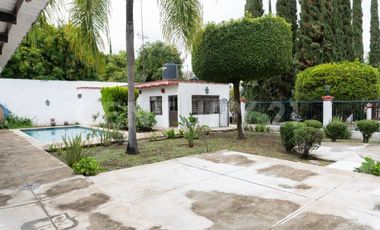 Casa En Venta En Los Pinos Campestre, Zapopan.