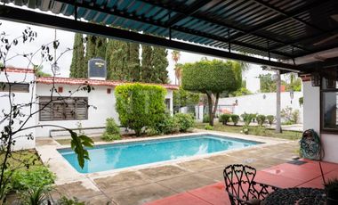 Casa En Venta En Los Pinos Campestre, Zapopan.