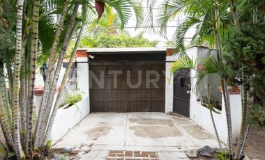 Casa En Venta En Los Pinos Campestre, Zapopan.