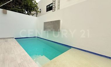 Casa en Venta con alberca privada y diseño contemporáneo - Arbolada Cancún.