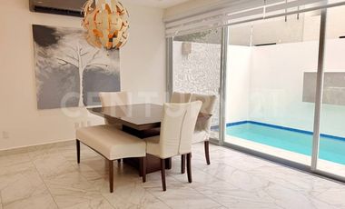 Casa en Venta con alberca privada y diseño contemporáneo - Arbolada Cancún.