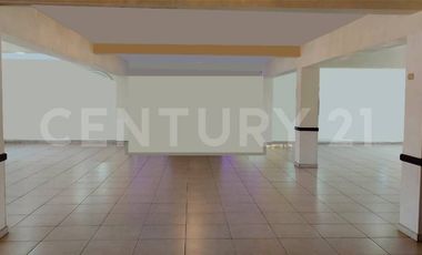 OPORTUNIDAD DE NEGOCIO EN IMPORTANTE AVENIDA EN SAN NICOLAS DE LOS GARZA