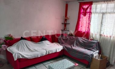 Venta de Casa en Puerto Escondido, San Agustin Atlapulco Nezahualcoyotl Edomex.