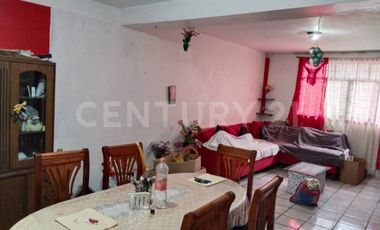 Venta de Casa en Puerto Escondido, San Agustin Atlapulco Nezahualcoyotl Edomex.