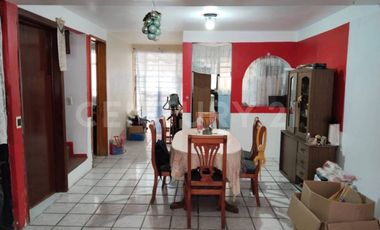 Venta de Casa en Puerto Escondido, San Agustin Atlapulco Nezahualcoyotl Edomex.