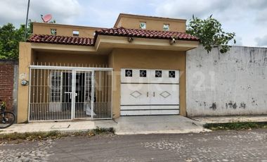 CASA EN VENTA EN TECOMAN, COLIMA
