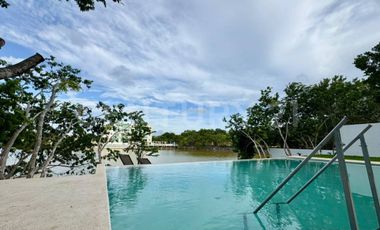 Casa de Lujo en Venta en Lagos del Sol con Vista al Lago