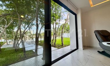 Casa de Lujo en Venta en Lagos del Sol con Vista al Lago