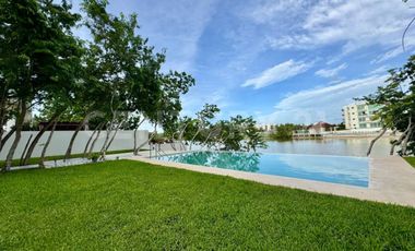 Casa de Lujo en Venta en Lagos del Sol con Vista al Lago