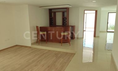CASA EN VENTA EN BOSQUES DE ANGELOPOLIS PUEBLA CON 4 HABITACIONES Y JARDÍN.