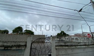 Oportunidad de Venta Casa en Santa Elena Esquinera V.Vill