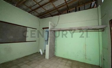 Oportunidad de Venta Casa en Santa Elena Esquinera V.Vill