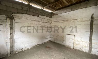 Oportunidad de Venta Casa en Santa Elena Esquinera V.Vill