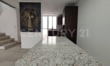 Casa en Renta en Agave Cristal 3, San Juan del Río, Querétaro.