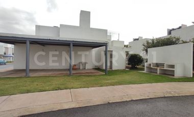 Casa en Renta en Agave Cristal 3, San Juan del Río, Querétaro.