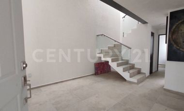 Casa en Renta en Agave Cristal 3, San Juan del Río, Querétaro.