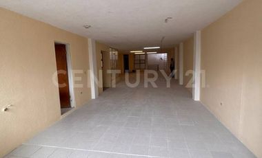 Venta de bodega en Puebla, sobre Boulevard Atlixco