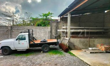 Se vende Ferretería en el centro de Suchitlan, Comala, Col.