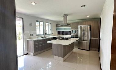 Casa en Venta en Clúster 444, Lomas de Angelópolis 1