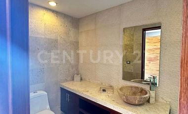 Casa en Venta en Clúster 444, Lomas de Angelópolis 1