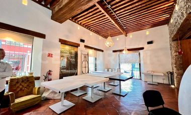 Renta Local/Casona Histórica, Centro—Franquicias, Oficinas, Restaurante premium.