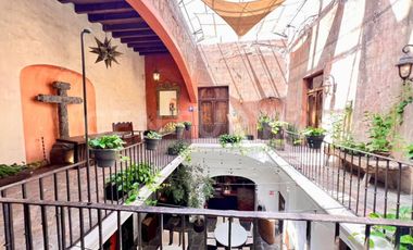 Renta Local/Casona Histórica, Centro—Franquicias, Oficinas, Restaurante premium.