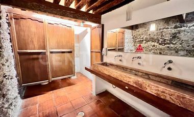 Renta Local/Casona Histórica, Centro—Franquicias, Oficinas, Restaurante premium.