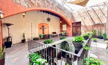 Renta Local/Casona Histórica, Centro—Franquicias, Oficinas, Restaurante premium.
