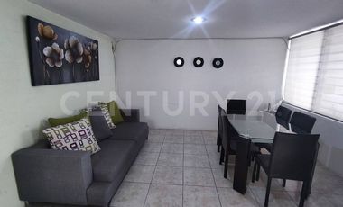 Renta de casa en Santa Rosa Residencial en Cuautlancingo Puebla